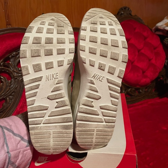 Nike Thea Desert Camo Sneakers with Box - Picture 6 of 6